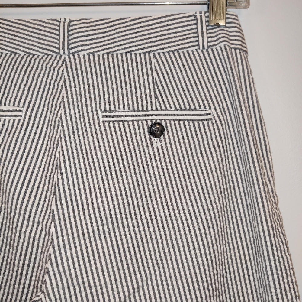 Banana Republic Black and White Pinstripe Men’s Pants - Picture 5 of 6
